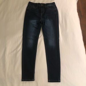 Skinny Leg Dark Wash Jeans from Papaya